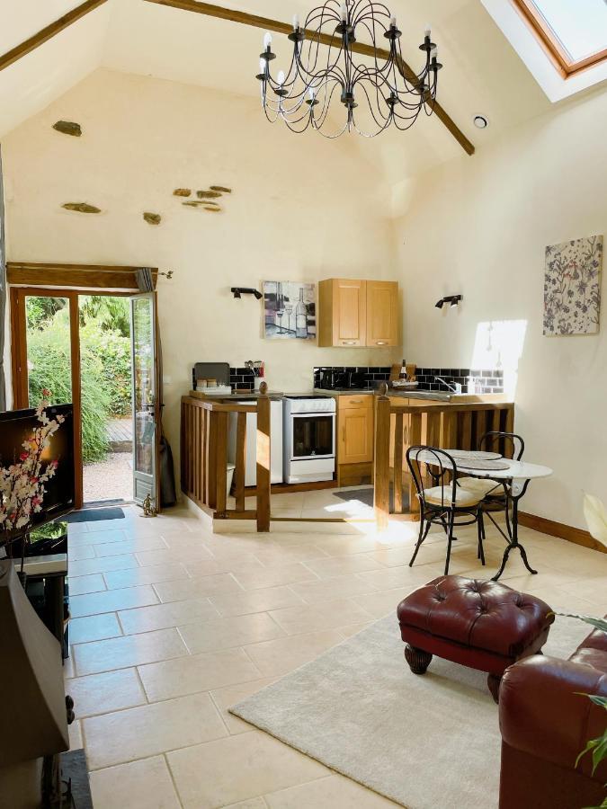The Lotus. Romantic, Rural Hideaway Near Huelgoat Loqueffret Extérieur photo